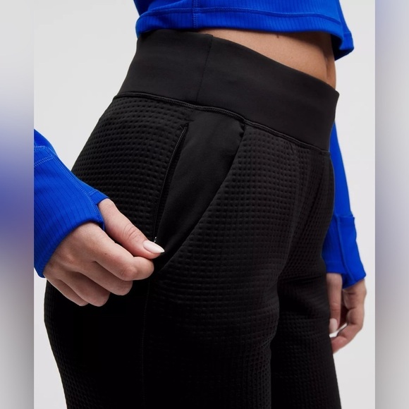 Lululemon Waffle-Knit Mid-Rise Jogger - Picture 7 of 13